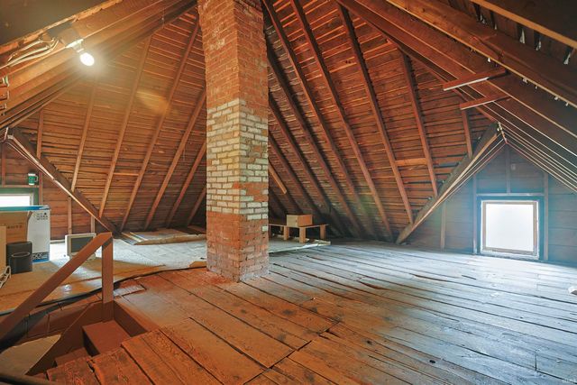 1003 Riverside Drive, South Bend, IN 46616