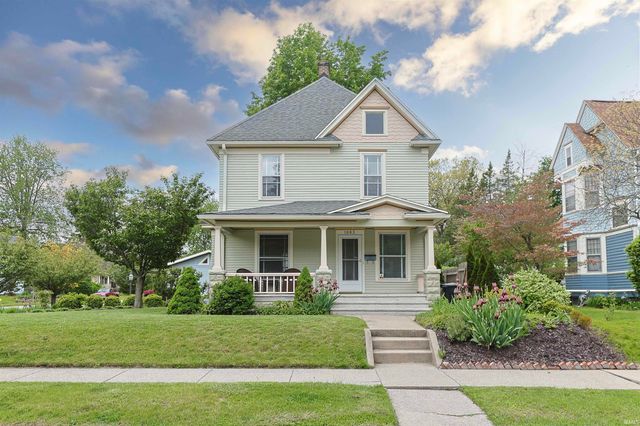 1003 Riverside Drive, South Bend, IN 46616
