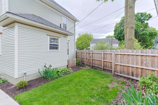1003 Riverside Drive, South Bend, IN 46616