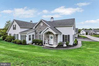 2168 KNOBHILL ROAD # 2168, York, PA 17403