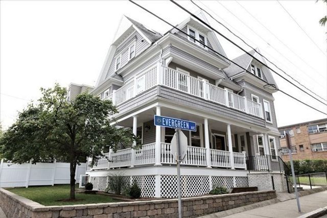 40 Evergreen Ave 1A, Somerville, MA 02145