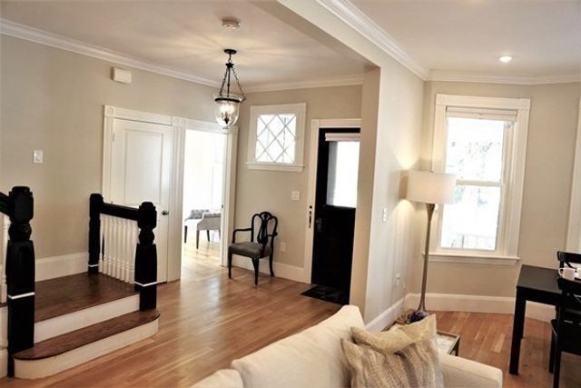 40 Evergreen Ave 1A, Somerville, MA 02145