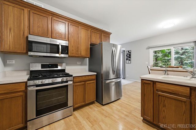 357 Ridge Road, North Aurora, IL 60542