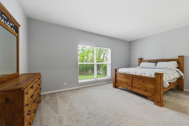 357 Ridge Road, North Aurora, IL 60542
