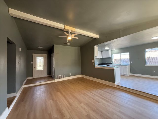 5700 Cherilee Lane, Haltom City, TX 76148