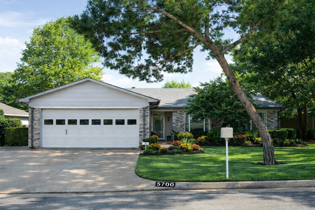 5700 Cherilee Lane, Haltom City, TX 76148