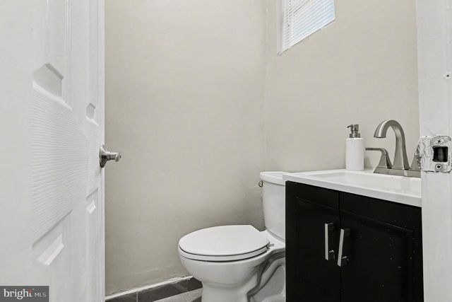 2238 OAKFORD ST, Philadelphia, PA 19146