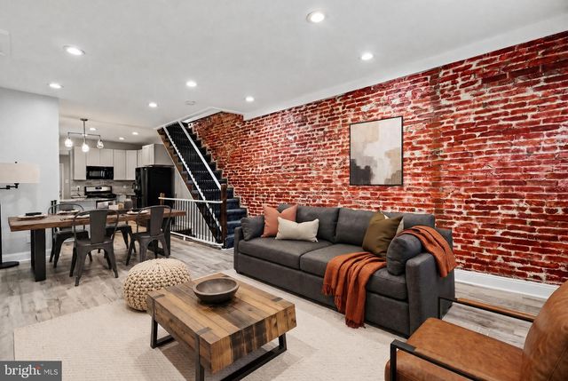 2238 OAKFORD ST, Philadelphia, PA 19146