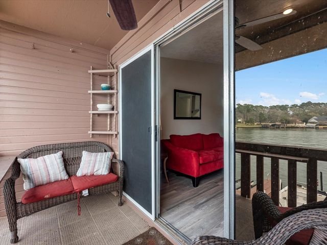 801 River Road 114F, Montgomery, TX 77356