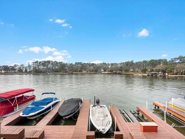 801 River Road 114F, Montgomery, TX 77356