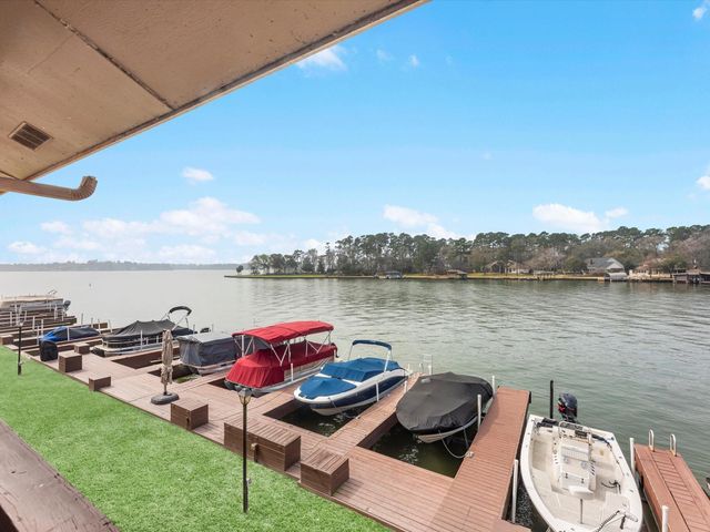 801 River Road 114F, Montgomery, TX 77356