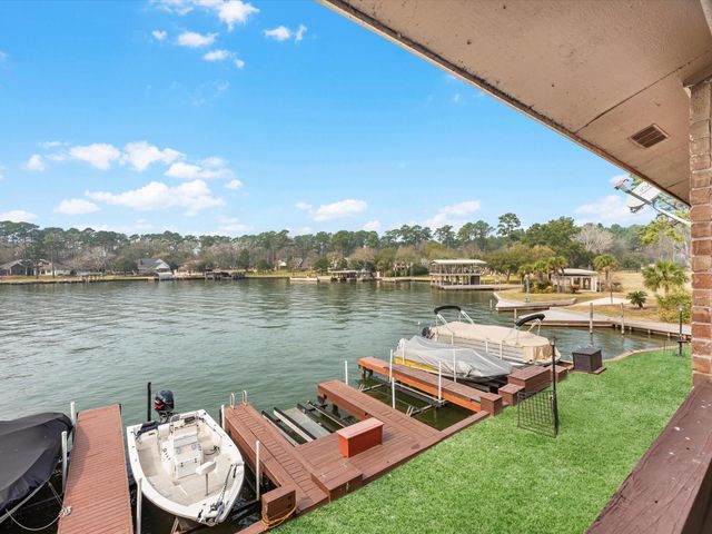 801 River Road 114F, Montgomery, TX 77356