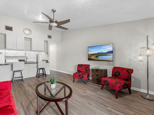 801 River Road 114F, Montgomery, TX 77356