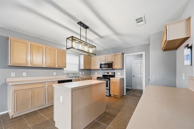 821 Rowdy Drive, Royse City, TX 75189