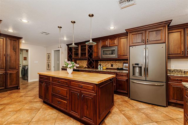 451 LONE PALM DRIVE, Lakeland, FL 33815