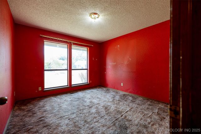 6243 S 87th East Avenue, Tulsa, OK 74133