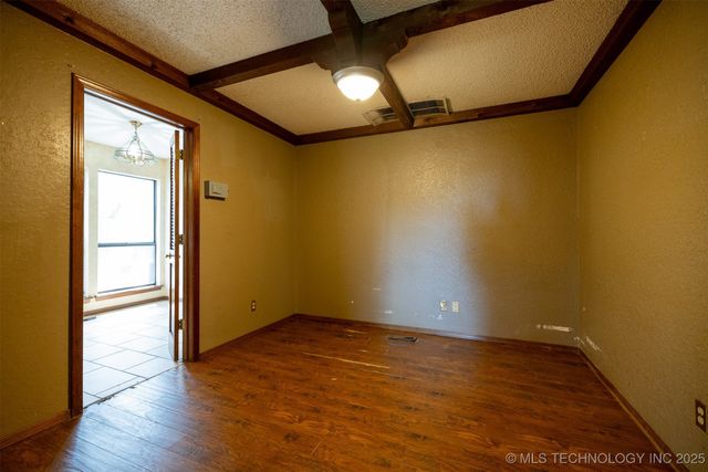 6243 S 87th East Avenue, Tulsa, OK 74133