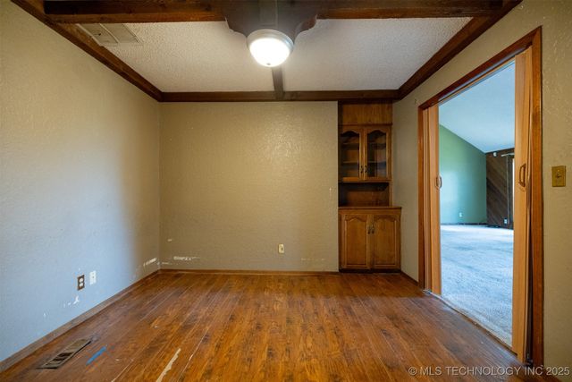 6243 S 87th East Avenue, Tulsa, OK 74133