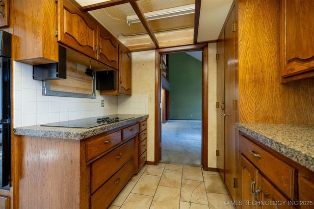 6243 S 87th East Avenue, Tulsa, OK 74133