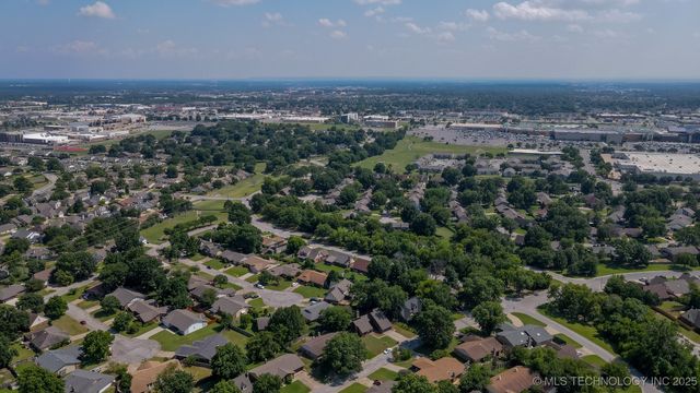 6243 S 87th East Avenue, Tulsa, OK 74133