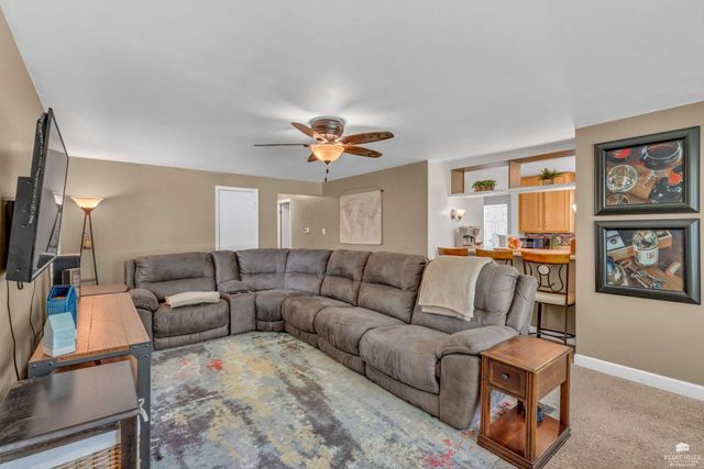 709 Frey Drive, Manhattan, KS 66502