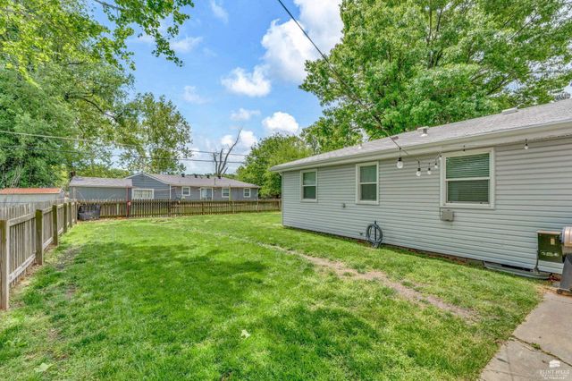 709 Frey Drive, Manhattan, KS 66502