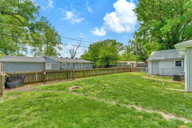709 Frey Drive, Manhattan, KS 66502