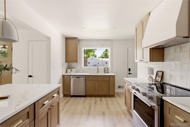 3195 S Franklin Street, Englewood, CO 80113