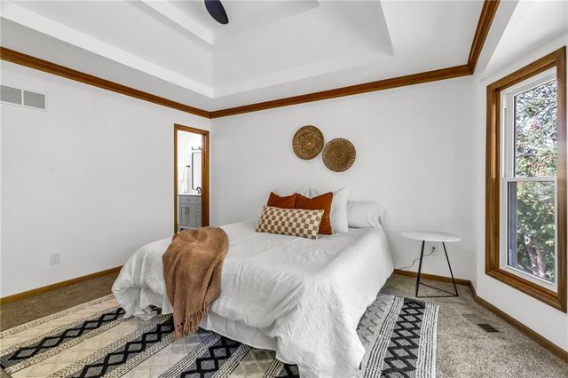 7803 NW Lynns Lane, Weatherby Lake, MO 64152