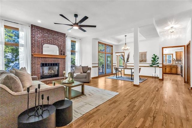 7803 NW Lynns Lane, Weatherby Lake, MO 64152