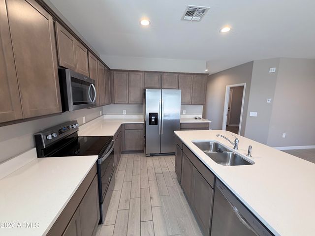 24170 W FLORES Drive, Buckeye, AZ 85326