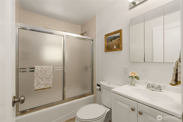 14032 Stone Avenue N, Seattle, WA 98133