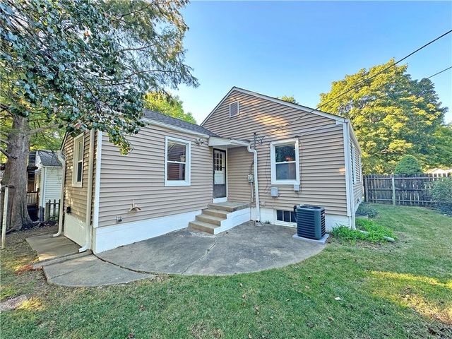 701 W 86th Street, Kansas City, MO 64114