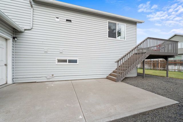 10113 W RASPBERRY Ave, Cheney, WA 99004