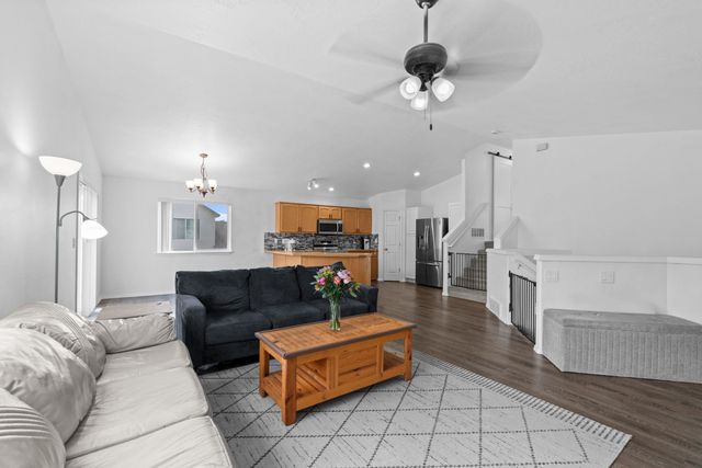 10113 W RASPBERRY Ave, Cheney, WA 99004