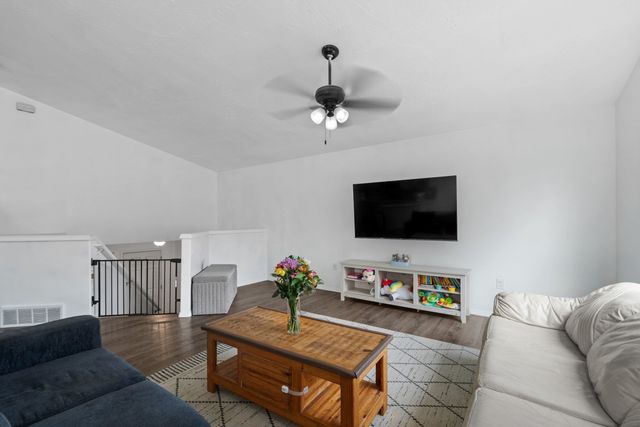 10113 W RASPBERRY Ave, Cheney, WA 99004