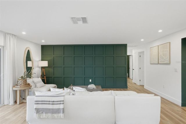 2664 60TH AVENUE S, St Petersburg, FL 33712