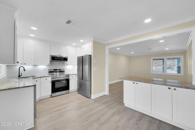 111B Edinburgh Lane, Lakewood, NJ 08701