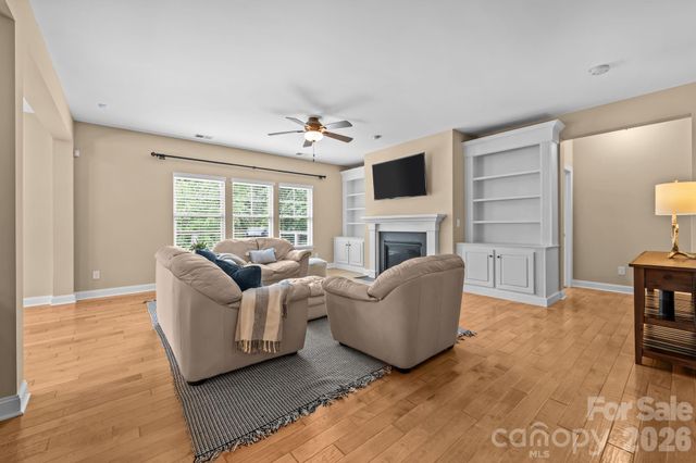 333 Calming Way 83, Tega Cay, SC 29708