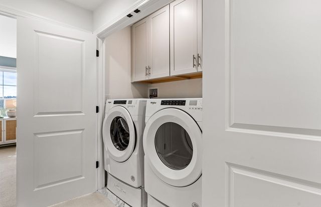 14 Emerald Run 62, Shrewsbury, MA 01545