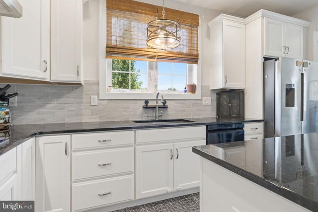 148 IRON HILL WAY, Collegeville, PA 19426