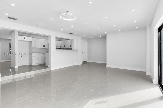 13930 Van Buren Street, Miami, FL 33176