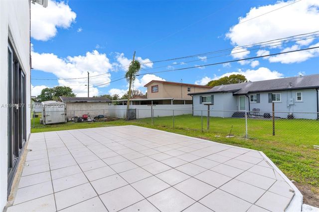 13930 Van Buren Street, Miami, FL 33176