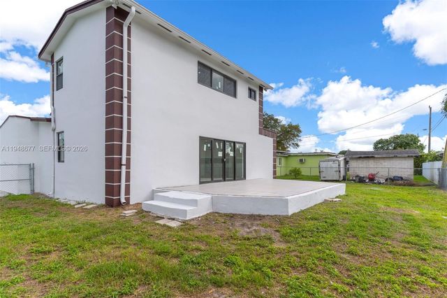 13930 Van Buren Street, Miami, FL 33176