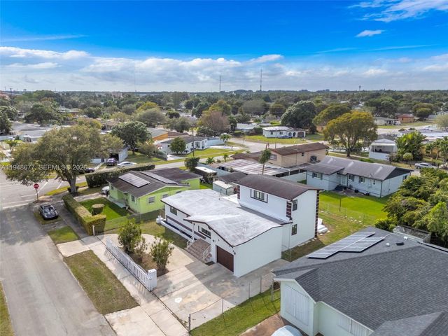 13930 Van Buren Street, Miami, FL 33176