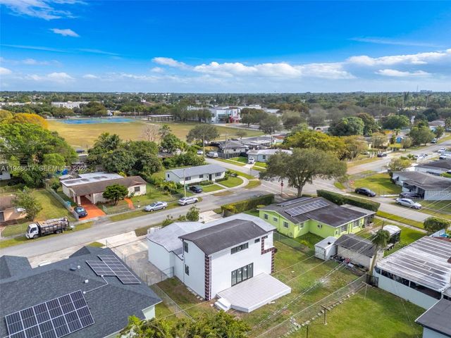 13930 Van Buren Street, Miami, FL 33176