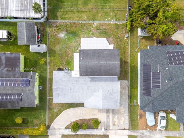 13930 Van Buren Street, Miami, FL 33176