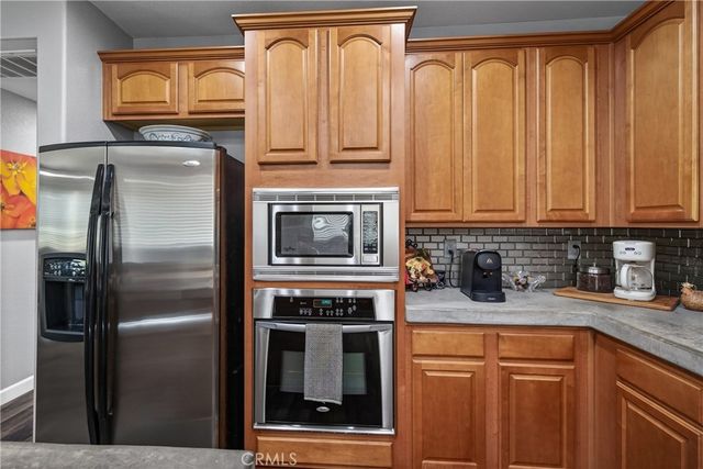 2155 Larimore Lane, Mentone, CA 92359