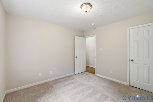 11641 Oak Rd, Chester, VA 23831