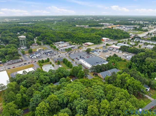 11641 Oak Rd, Chester, VA 23831